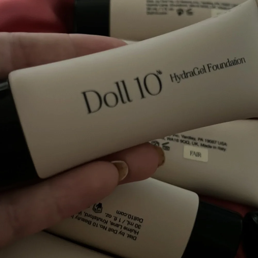 Doll 10 Fair HydraGel Foundation $52